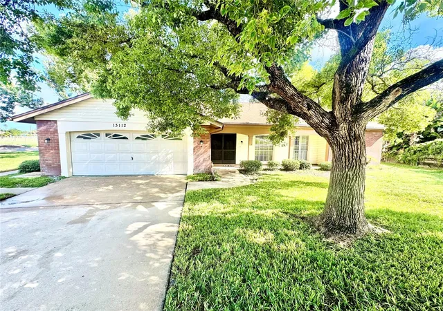 Photo 1 of Single family home for sale at 13112 Western Cir, Hudson, FL 34667 | MLS# TB8546060 | Listing updated on 2026-09-24