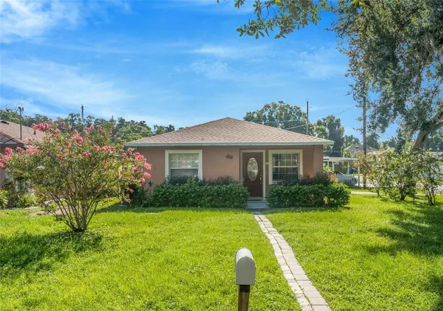 Photo 1 of Single family home for sale at 8001 N Hubert Ave, Tampa, FL 33614 | MLS# O6439612 | Listing updated on 2026-09-26