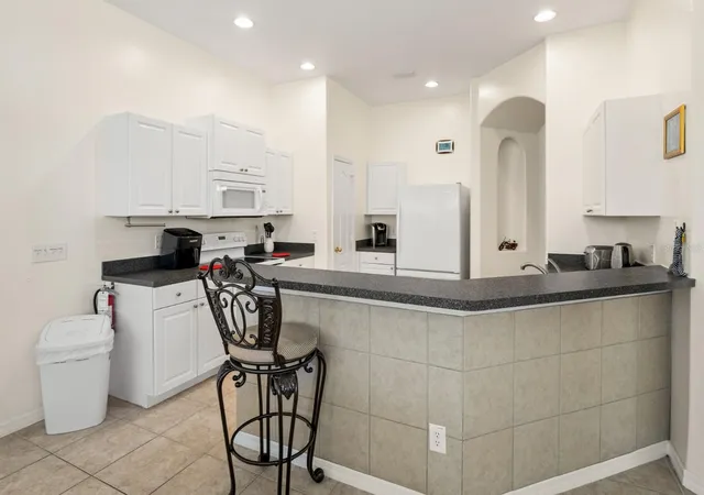 Photo 3 of Single family home for sale at 805 Tuscan Hills Blvd, Davenport, FL 33897 | MLS# O6439619 | Listing updated on 2026-09-14