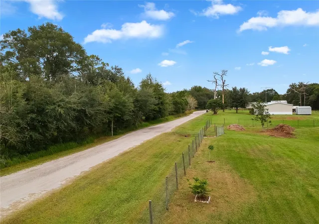 Photo 1 of Manufactured home for sale at 5212 Franklin Woodland Dr, Plant City, FL 33565 | MLS# TB8546081 | Listing updated on 2026-09-17