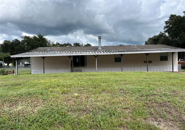 Photo 3 of Manufactured home for sale at 4120 Laurel Crst Dr, Mulberry, FL 33860 | MLS# B4902372 | Listing updated on 2026-09-28