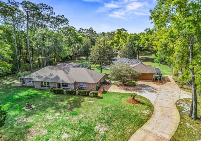 Single family home for sale at 7604 Northwest 14th, OCALA, FL 34482 | MLS# OM731806