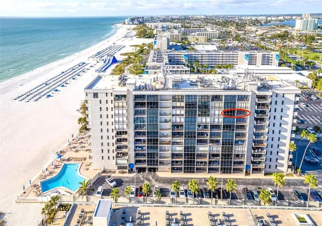 Listing Photo 3 - Condo for sale in building located at 5396 Gulf Blvd, St. Pete Beach, FL 33706 - Unit #909