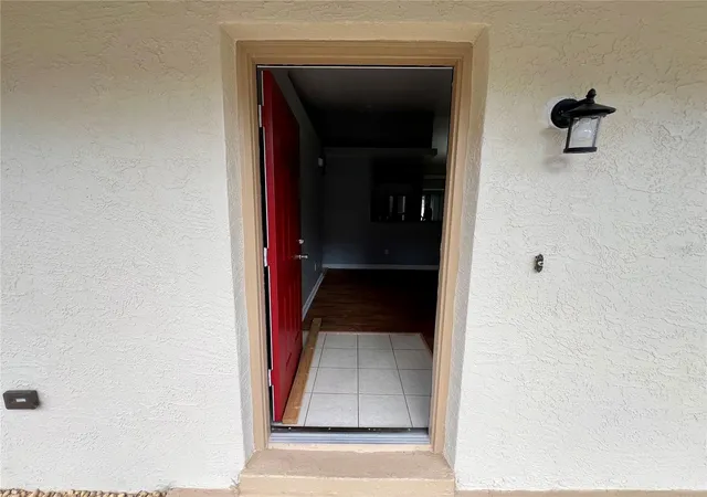 Photo 4 of House for sale at 4565 SW 38th Place, Ocala, FL 34474 | MLS# OM731809 | Listing updated on 2026-09-09