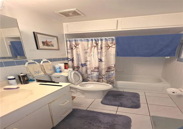 Photo 4 of House for sale at 5215 31st Street Ct E #A, Bradenton, FL 34203 | MLS# A4705256 | Listing updated on 2026-09-08