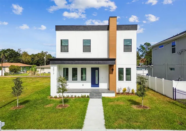 Photo 1 of Single family home for sale at 3017 W Spruce St, Tampa, FL 33607 | MLS# TB8546107 | Listing updated on 2026-09-19