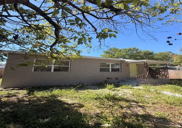Multi family home for sale at 1626 29th Avenue N, Saint Petersburg, FL 33713 | MLS# TB8546122
