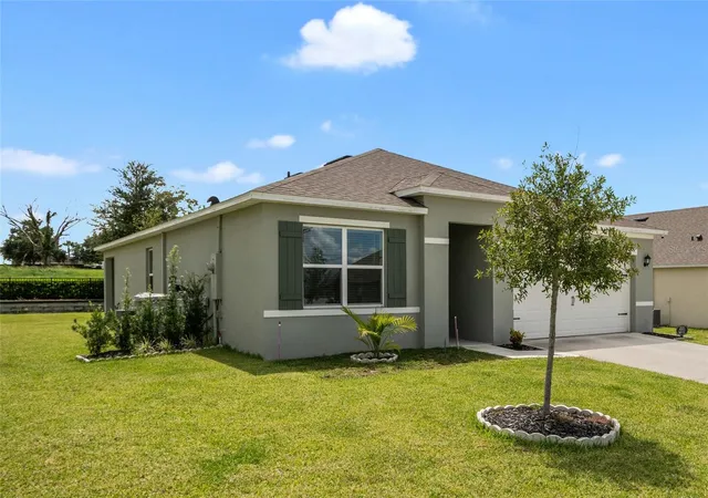 Photo 2 of Single family home for sale at 3669 Rory Oak Cir, Apopka, FL 32703 | MLS# O6439648 | Listing updated on 2026-09-13