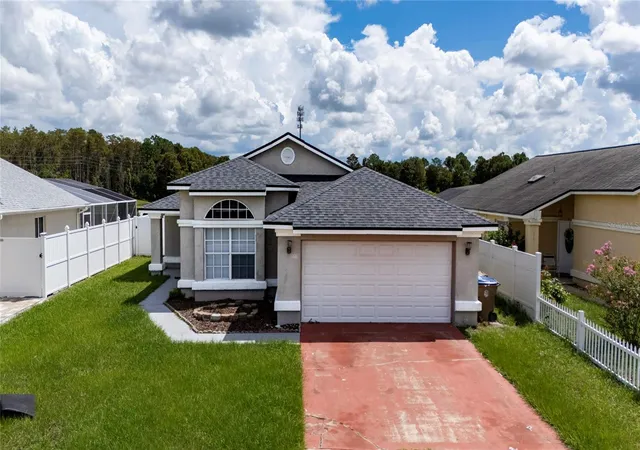 Photo 3 of Single family home for sale at 168 Seabreeze Cir, Kissimmee, FL 34743 | MLS# O6439652 | Listing updated on 2026-09-20