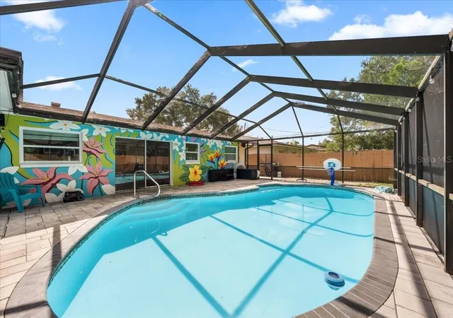 Photo 2 of Single family home for sale at 490 E Lake Dr, Largo, FL 33771 | MLS# TB8546131 | Listing updated on 2026-09-07