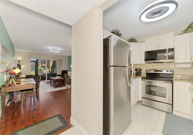 Photo 4 of Condo for sale at 1630 Stickney Point Rd #30-101, Sarasota, FL 34231 | MLS# A4705266 | Listing updated on 2026-09-21