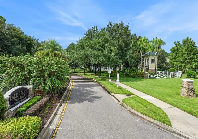 Photo 60 of Townhouse for sale at 12417 Cruxbury Dr, Windermere, FL 34786 | MLS# O6439656 | Listing updated on 2026-09-06