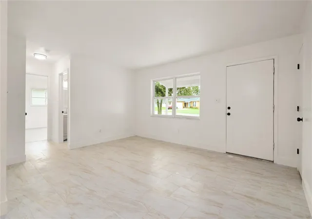 Photo 4 of Single family home for sale at 1716 Tallo Way, Orlando, FL 32818 | MLS# O6439660 | Listing updated on 2026-10-05