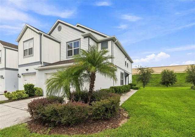Photo 3 of Townhouse for sale at 3623 Plainview Dr, Orlando, FL 32824 | MLS# O6439665 | Listing updated on 2026-09-13