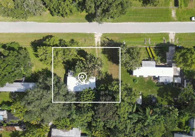 Photo 3 of Manufactured home for sale at 4946 Tuscaroa Ave, Saint Cloud, FL 34771 | MLS# S5157048 | Listing updated on 2026-09-14