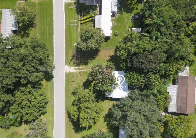 Photo 4 of Manufactured home for sale at 4946 Tuscaroa Ave, Saint Cloud, FL 34771 | MLS# S5157048 | Listing updated on 2026-09-14