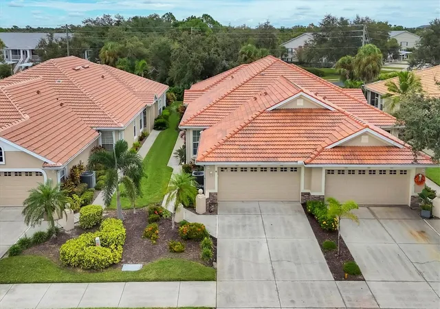 Photo 3 of Single family home for sale at 1739 San Silvestro Dr, Venice, FL 34285 | MLS# N6145652 | Listing updated on 2026-09-07