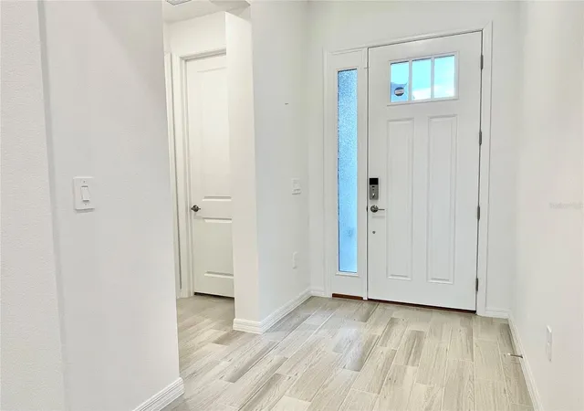 Photo 3 of Single family home for sale at 4698 Coral Harbour Rd, Kissimmee, FL 34758 | MLS# S5157049 | Listing updated on 2026-10-04