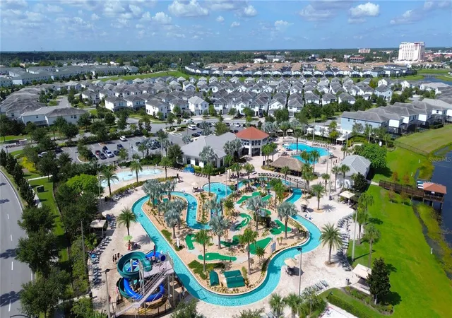 Photo 4 of Single family home for sale at 4710 Kings Castle Cir, Kissimmee, FL 34746 | MLS# O6439688 | Listing updated on 2026-09-08