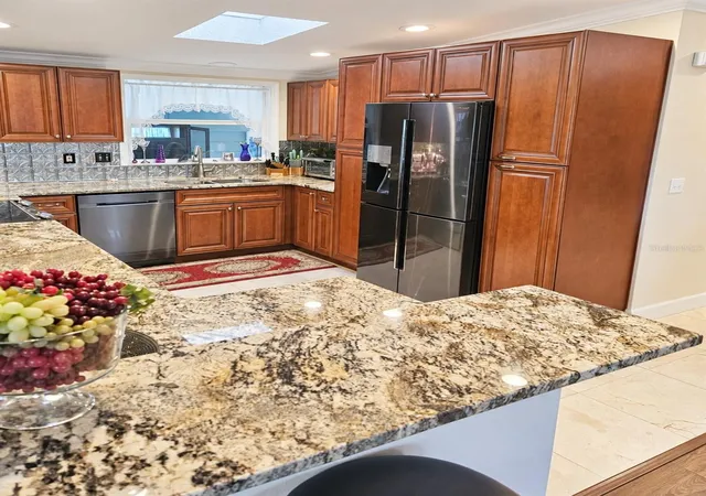 Photo 4 of Manufactured home for sale at 3511 Parway Rd #1160, Zellwood, FL 32798 | MLS# O6439692 | Listing updated on 2026-09-19