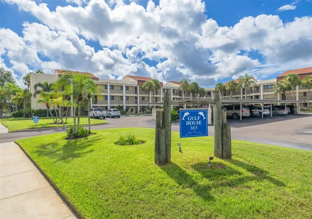 Condo for sale at 865 S Gulfview Blvd #109, CLEARWATER BEACH, FL 33767 | MLS# TB8546168 | Listing updated on 2026-10-07