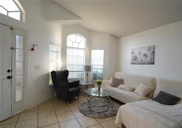 Photo 3 of Single family home for sale at 5151 Hook Holw Cir, Orlando, FL 32837 | MLS# O6439703 | Listing updated on 2026-09-08