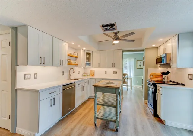 Photo 3 of Single family home for sale at 116 Partridge Cir, Winter Springs, FL 32708 | MLS# O6439706 | Listing updated on 2026-09-29