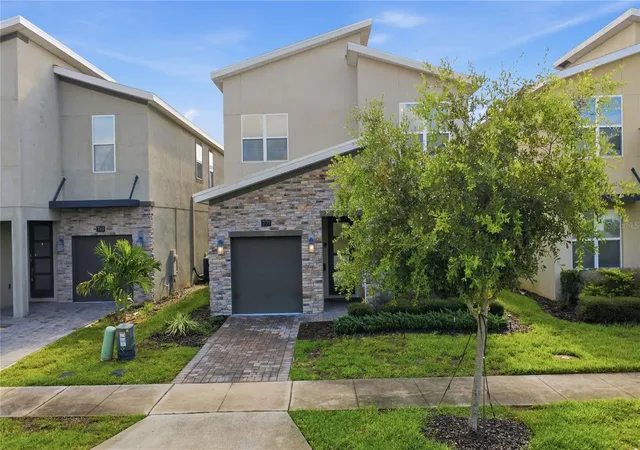 Photo 4 of Single family home for sale at 771 Drop Shot Dr, Davenport, FL 33896 | MLS# P4939795 | Listing updated on 2026-10-12