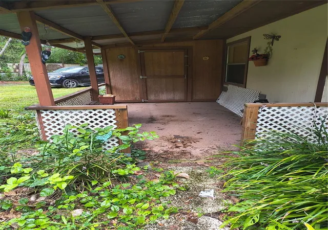Photo 3 of Manufactured home for sale at 18250 Caufield Rd, Spring Hill, FL 34610 | MLS# W7889268 | Listing updated on 2026-09-07