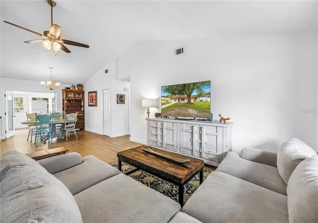 Photo 3 of Single family home for sale at 2914 Delrose Dr N, Lakeland, FL 33805 | MLS# TB8546184 | Listing updated on 2026-09-27