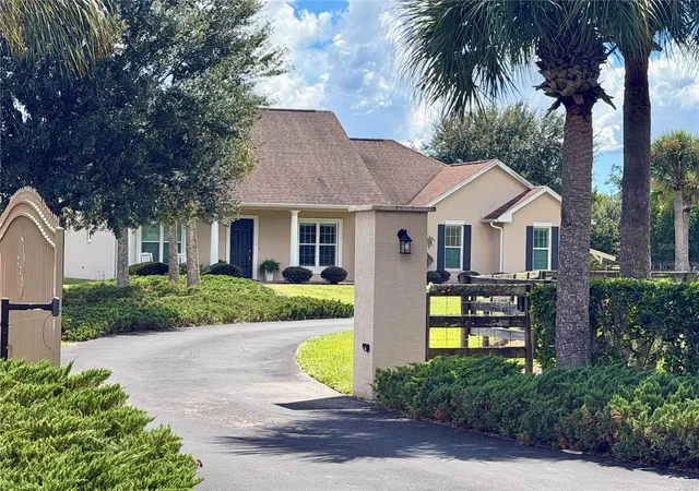 Photo 1 of Single family home for sale at 7181 Westwood Way, Sarasota, FL 34241 | MLS# A4705291 | Listing updated on 2026-09-24