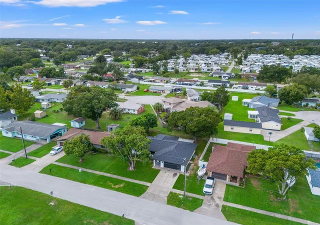 Photo 36 of Single family home for sale at 6111 18th Street, Zephyrhills, FL 33542 | MLS# TB8546187 | Listing updated on 2026-09-08