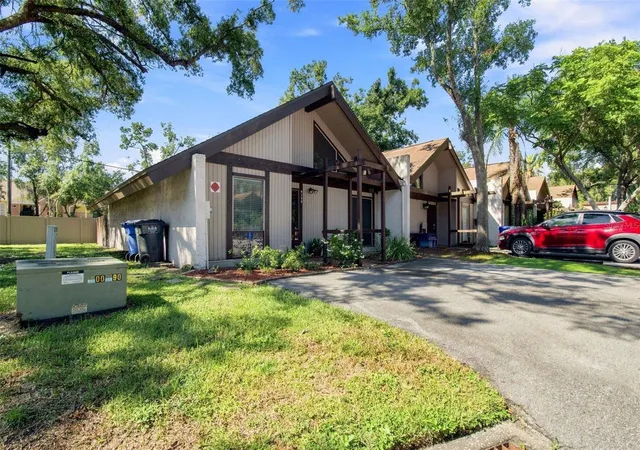 Photo 2 of Condo for sale at 4130 Muriel Pl #5-C, Tampa, FL 33614 | MLS# O6439722 | Listing updated on 2026-10-03