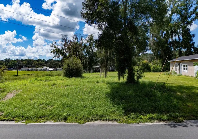 Photo 1 of Land for sale at 0 Lee Ave, Dade City, FL 33523 | MLS# TB8546196 | Listing updated on 2026-09-21