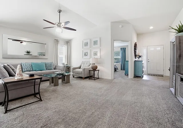 Photo 3 of Single family home for sale at 811 Clifford Ct, The Villages, FL 32163 | MLS# G5117466 | Listing updated on 2026-09-08