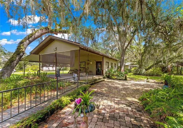 Photo 3 of Manufactured home for sale at 7434 E Cabin Ln, Inverness, FL 34453 | MLS# TB8546201 | Listing updated on 2026-09-16