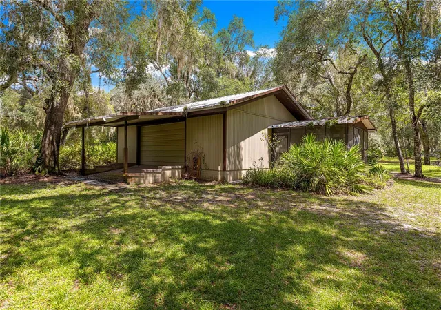 Photo 3 of Manufactured home for sale at 7434 E Cabin Ln, Inverness, FL 34453 | MLS# TB8546201 | Listing updated on 2026-09-16