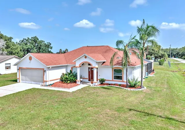 Photo 2 of Single family home for sale at 858 Mendoza Dr, Kissimmee, FL 34758 | MLS# L4964872 | Listing updated on 2026-10-17