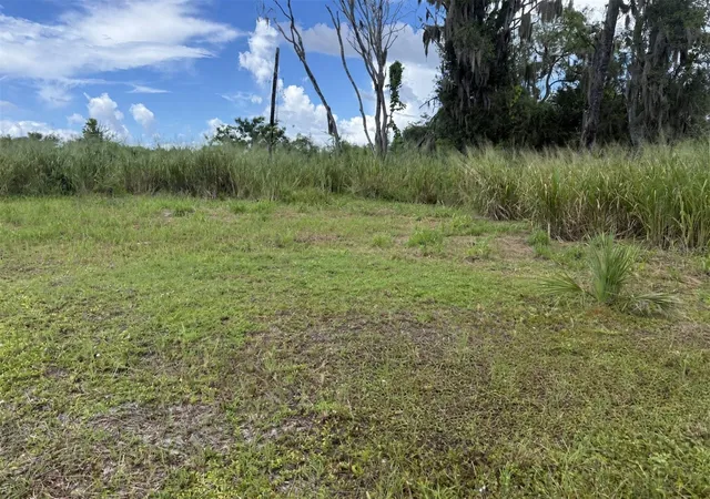 Photo 1 of Land for sale at 820 Stephens Rd, Ruskin, FL 33570 | MLS# TB8546215 | Listing updated on 2026-09-09