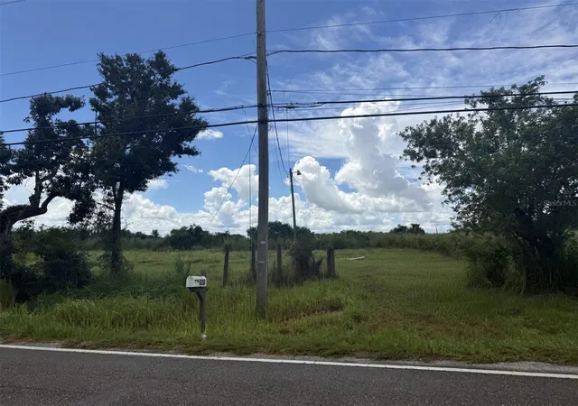 Photo 3 of Land for sale at 820 Stephens Rd, Ruskin, FL 33570 | MLS# TB8546215 | Listing updated on 2026-09-09