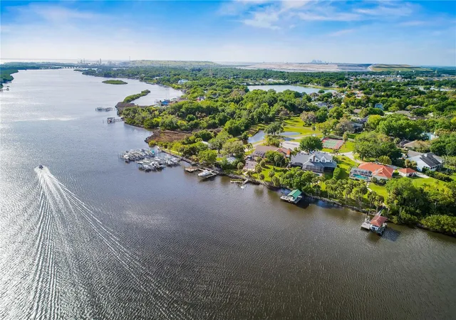 Photo 2 of Single family home for sale at 8809 Eagle Watch Dr, Riverview, FL 33578 | MLS# TB8546217 | Listing updated on 2026-10-09