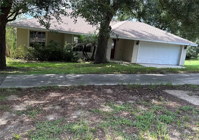 Photo 2 of Single family home for sale at 10 Sunnyside Dr, Clermont, FL 34711 | MLS# G5117468 | Listing updated on 2026-09-15