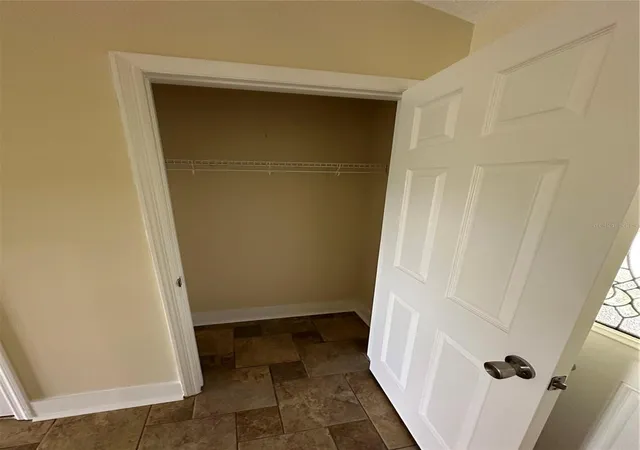 Photo 4 of Single family home for sale at 10 Sunnyside Dr, Clermont, FL 34711 | MLS# G5117468 | Listing updated on 2026-09-15