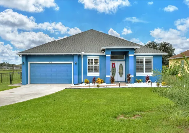 Photo 2 of Single family home for sale at 3719 W Wheeler Rd, Lakeland, FL 33810 | MLS# L4964874 | Listing updated on 2026-10-04