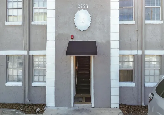 Photo 3 of Condo for sale at 2753 L B Mcleod Rd #D, Orlando, FL 32805 | MLS# O6439757 | Listing updated on 2026-09-07