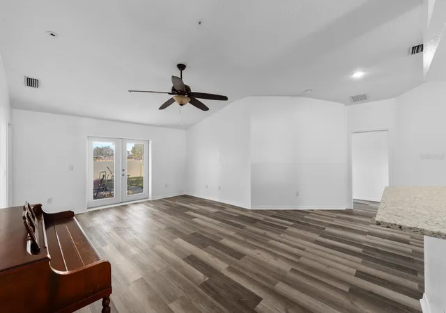 Photo 3 of Single family home for sale at 3609 Trapnell Grv Loop, Plant City, FL 33567 | MLS# TB8546231 | Listing updated on 2026-09-20