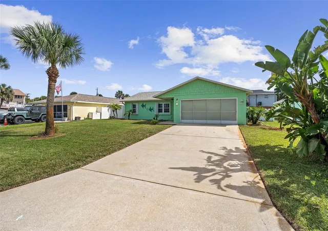 Photo 3 of Single family home for sale at 6 Concord Dr, Ormond Beach, FL 32176 | MLS# FC321262 | Listing updated on 2026-09-28