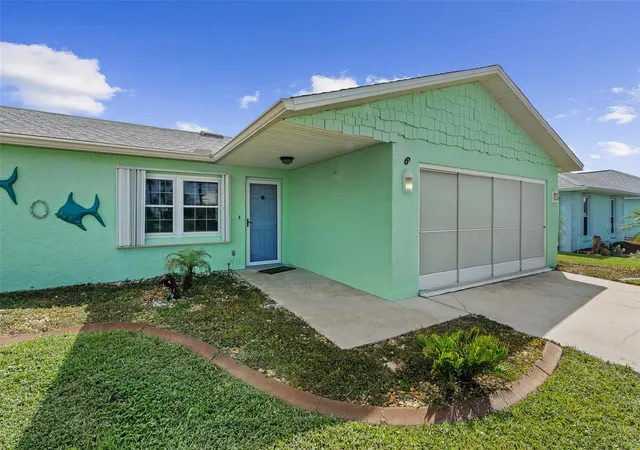 Photo 4 of Single family home for sale at 6 Concord Dr, Ormond Beach, FL 32176 | MLS# FC321262 | Listing updated on 2026-09-28