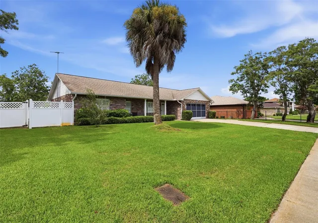 Photo 4 of Single family home for sale at 114 Springwood, Daytona Beach, FL 32119 | MLS# O6439769 | Listing updated on 2026-10-08