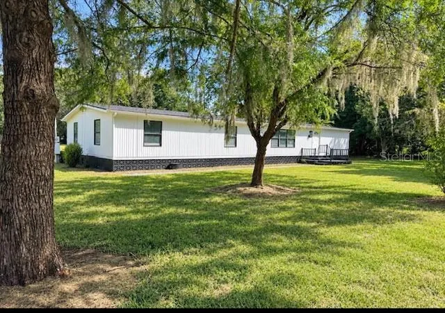 Manufactured home for sale at 19391 SE 21st Place, MORRISTON, FL 32668 | MLS# TB8546235